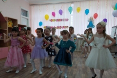 Танец-девочек